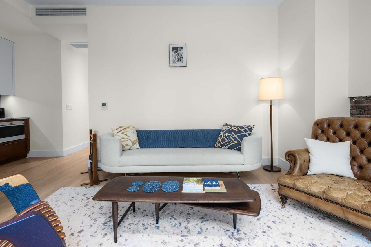 61 Rivington St #1255363P - Photo 2 of 21