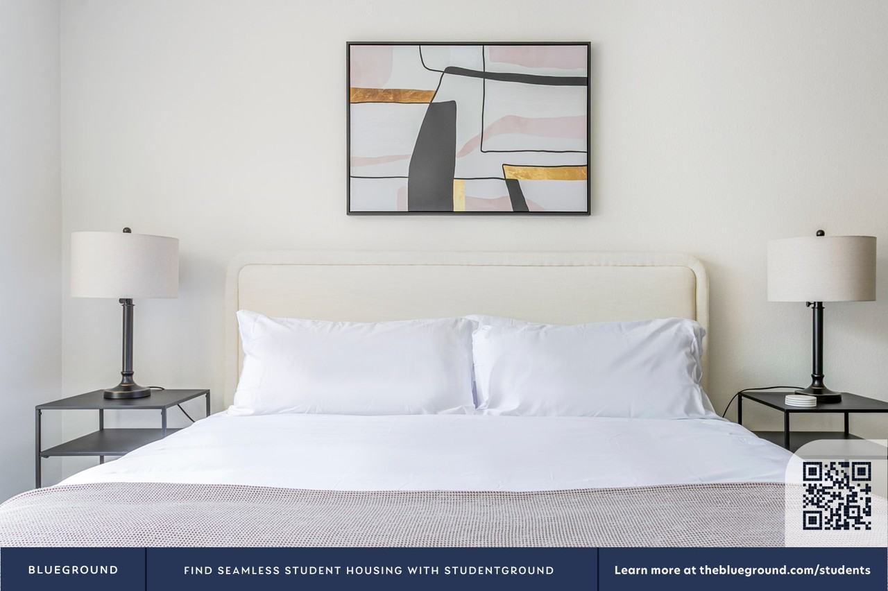 10985 Bluffside Dr #1401 - Photo 6 of 29