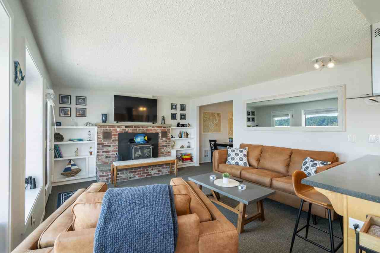 13425 Hidden Valley Rd Nw #1231217P - Photo 4 of 50