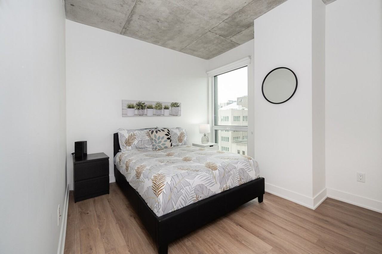 1475 Rue Saint-Hubert #1261806P - Photo 4 of 35