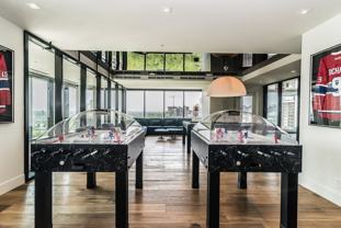 1214 Av Des Canadiens-De-Montréal - Photo 1 of 1