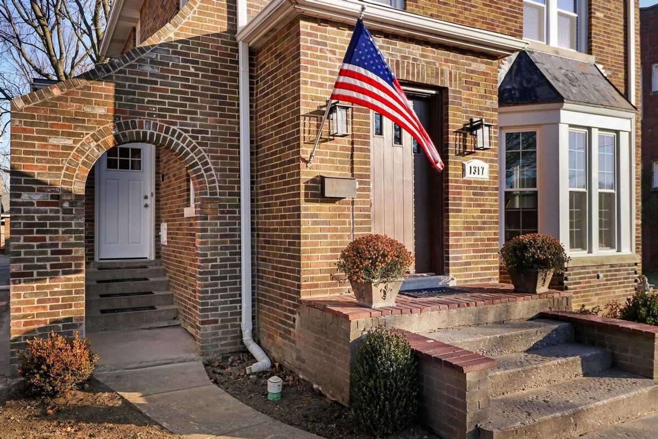 1317 N Jackson St #1265539P - Photo 3 of 26