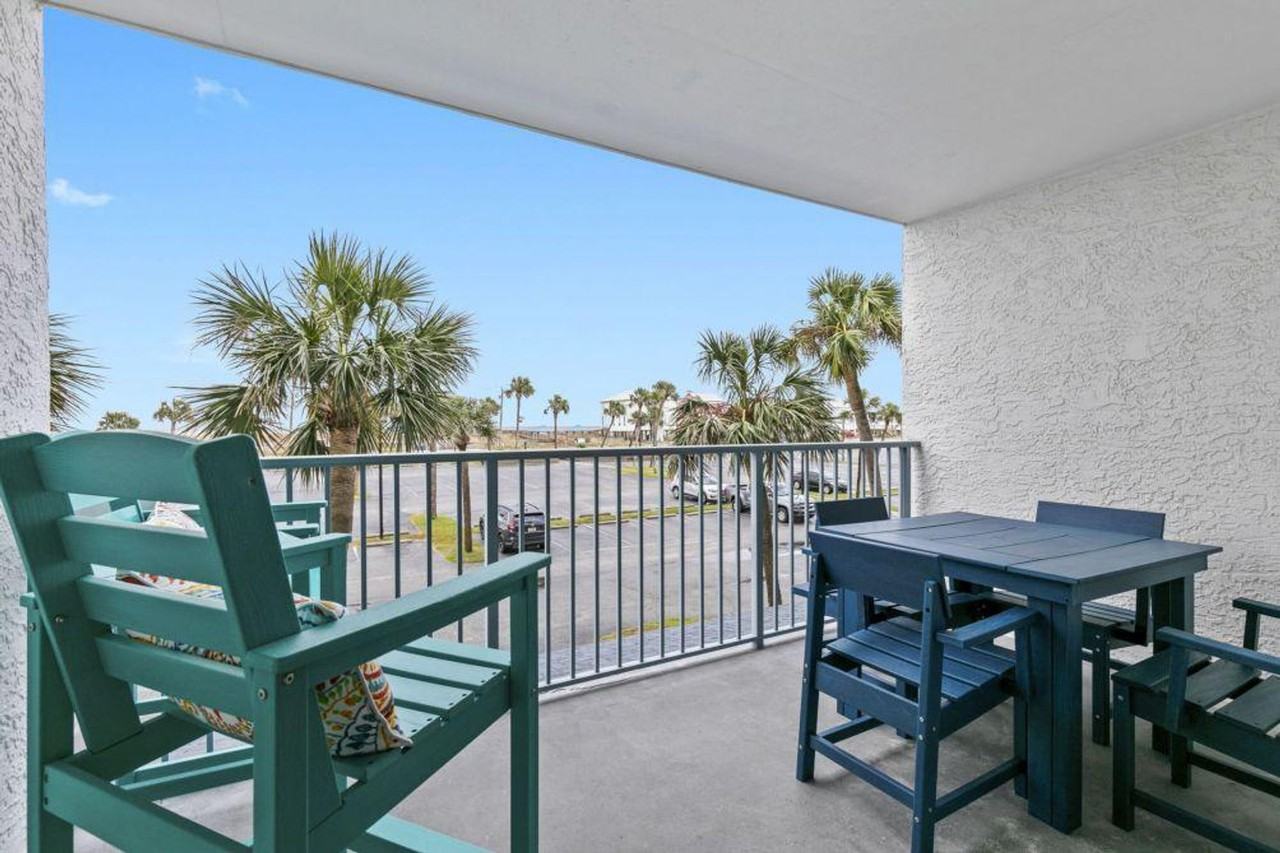 1811 W Beach Blvd #1267169P - Photo 6 of 28