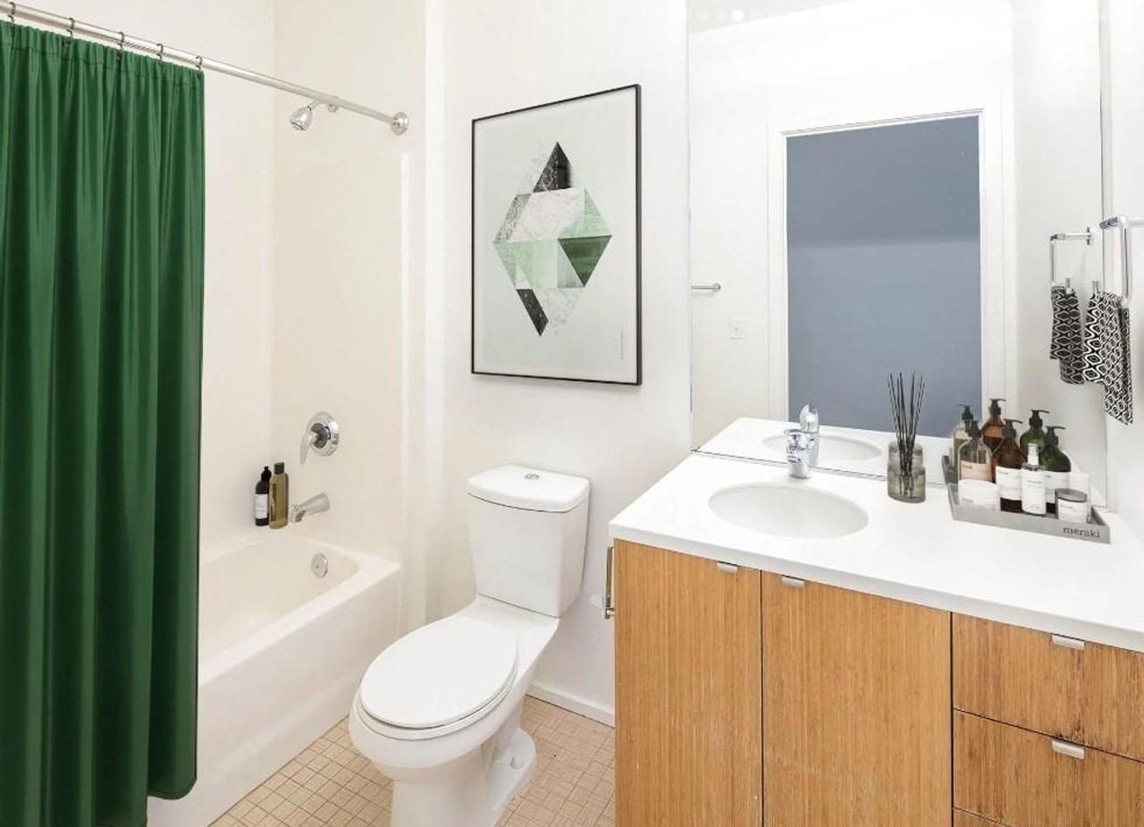 1720 Sw 4th Ave #1267699P - Photo 4 of 7