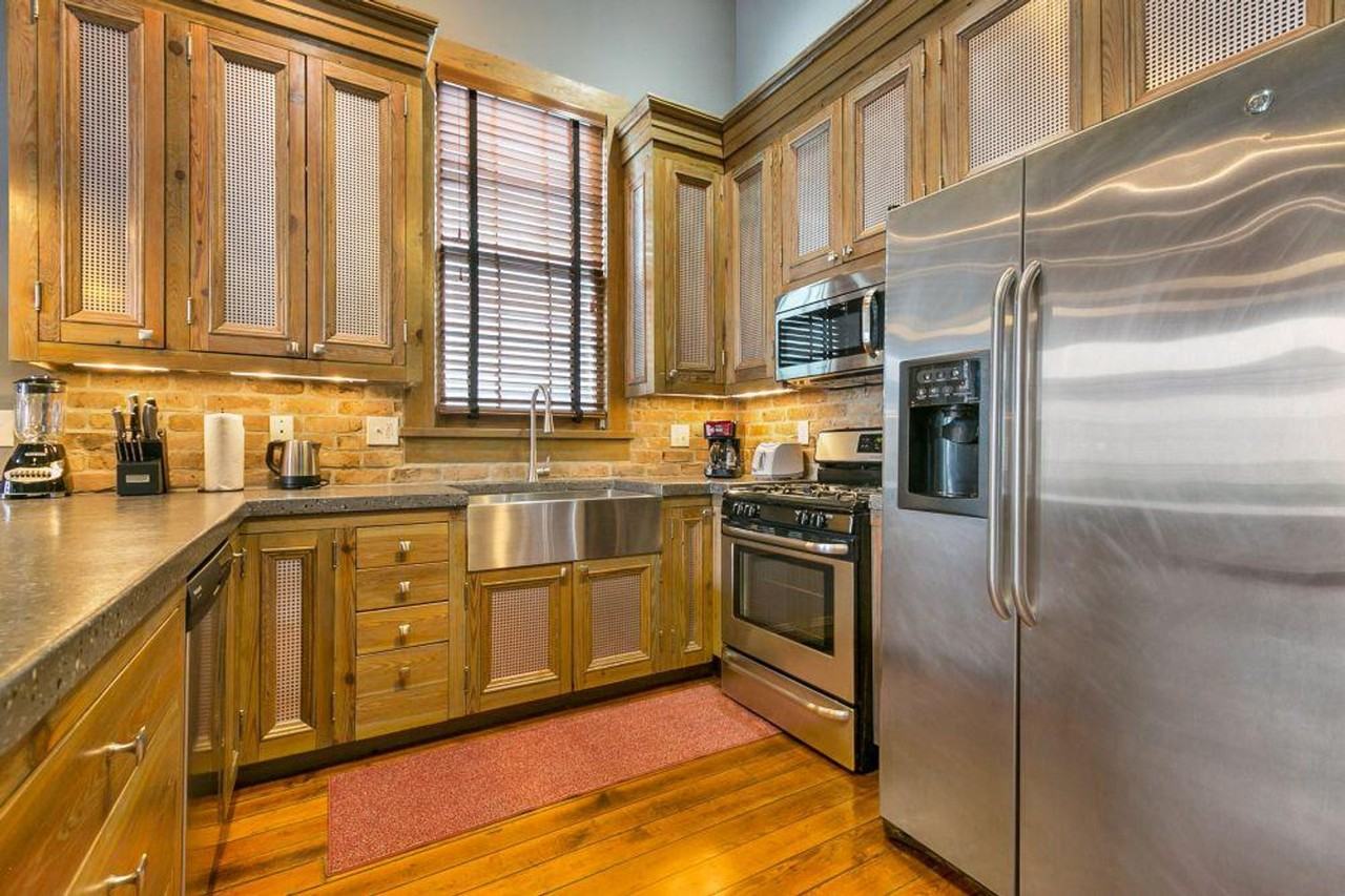 1819 Martin Luther King Jr Boulevard #1269157P - Photo 3 of 25