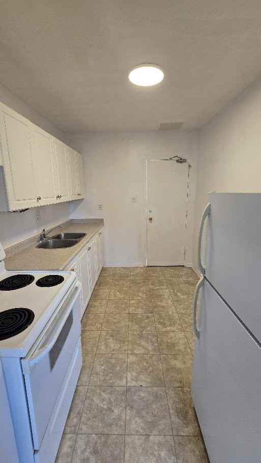 37 Peel Street #405 - Photo 4 of 14