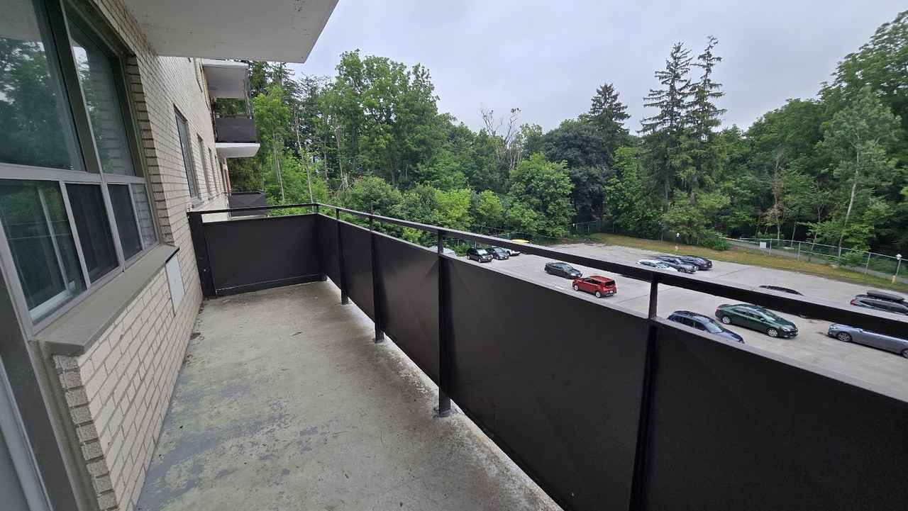 37 Peel Street #405 - Photo 7 of 14