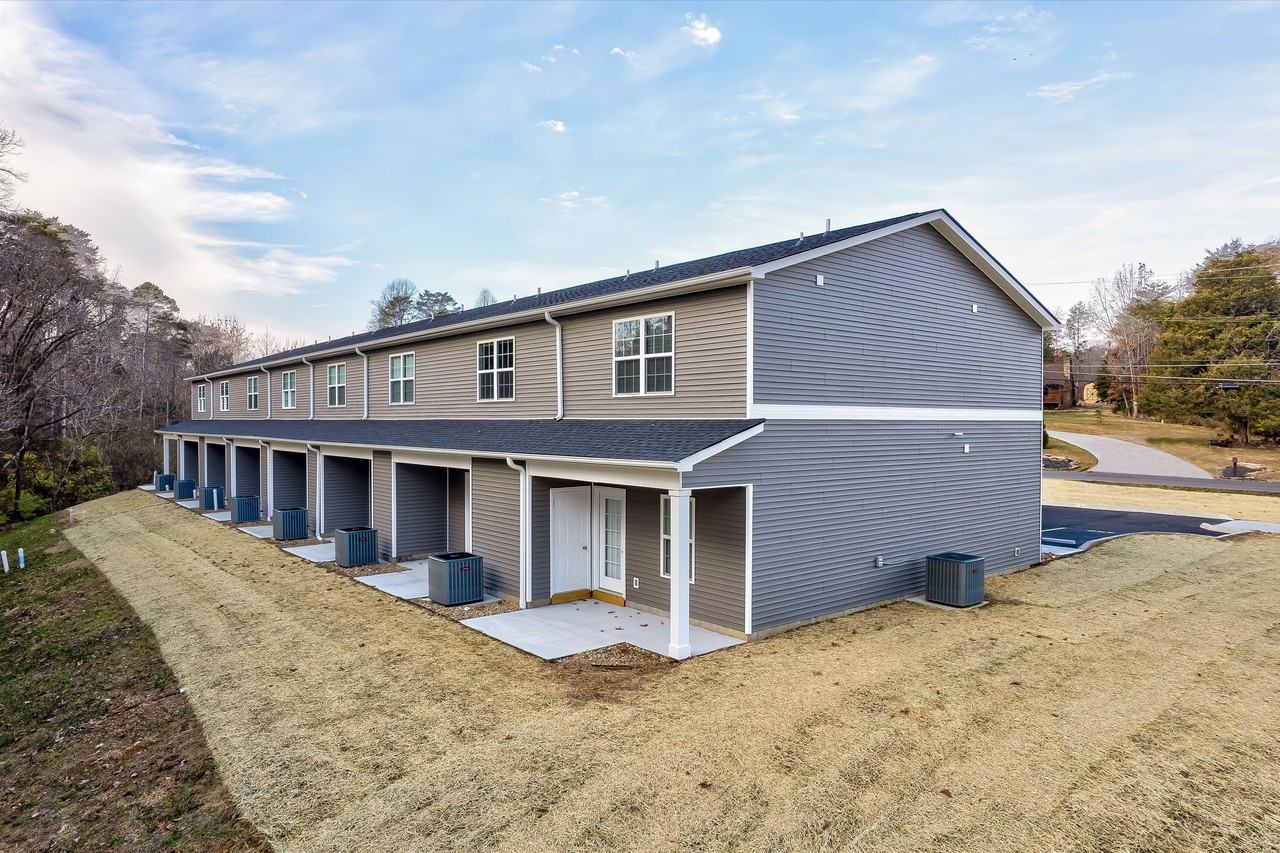 446 E Norton Rd #1 - Photo 7 of 26