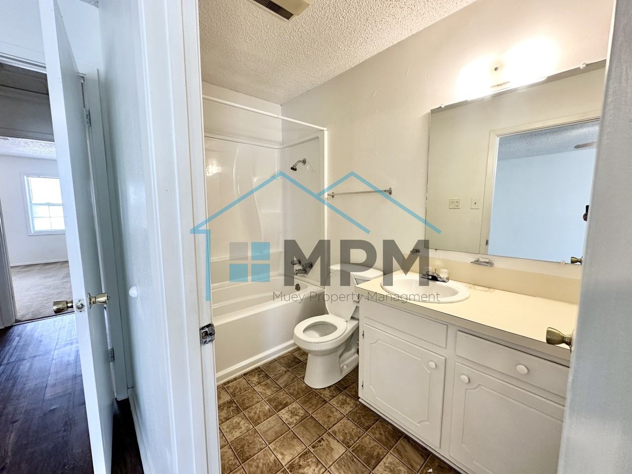 58 Colonial Dr #D - Photo 7 of 12