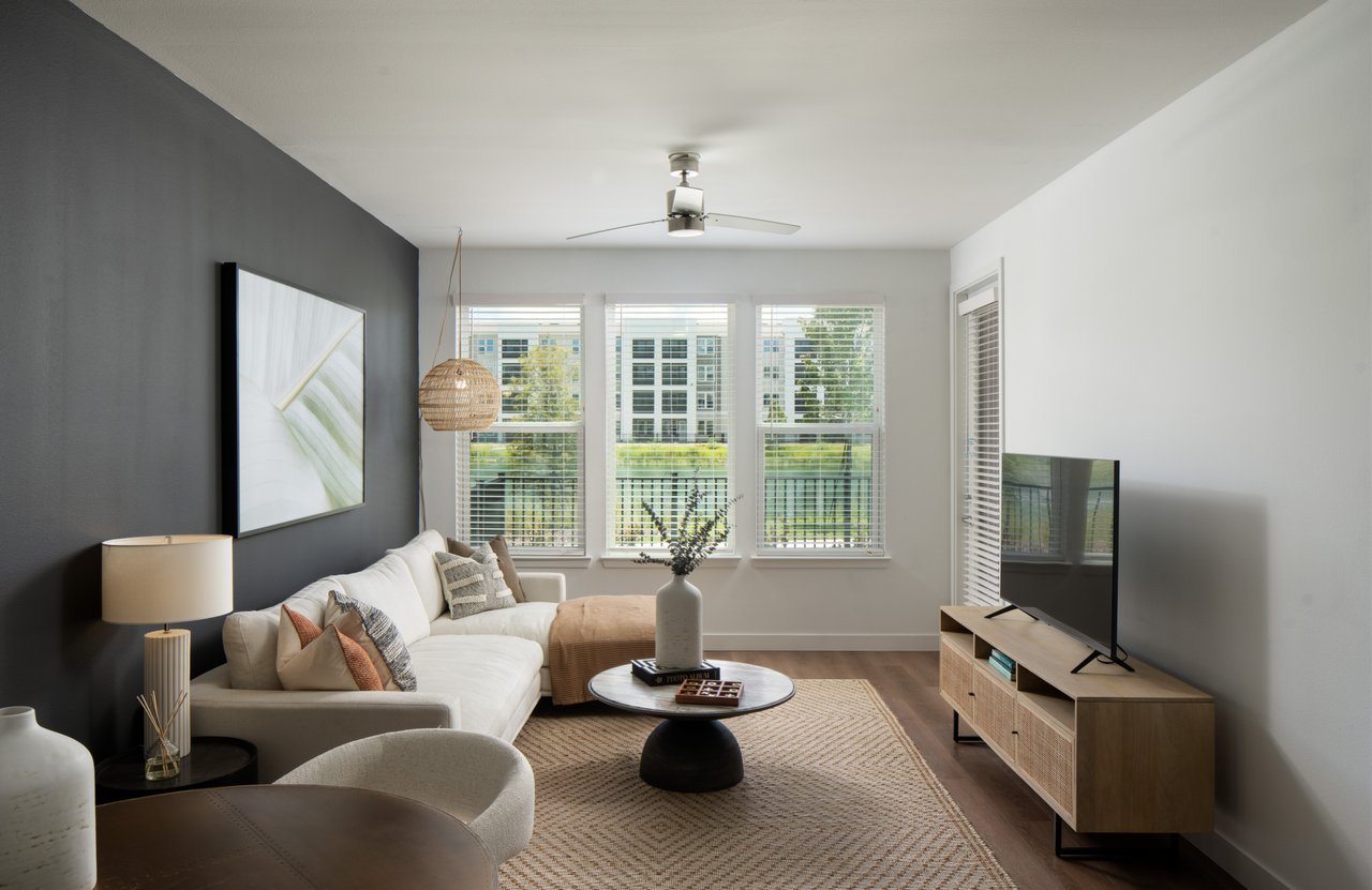 Afton Palms - Photo 3 of 25