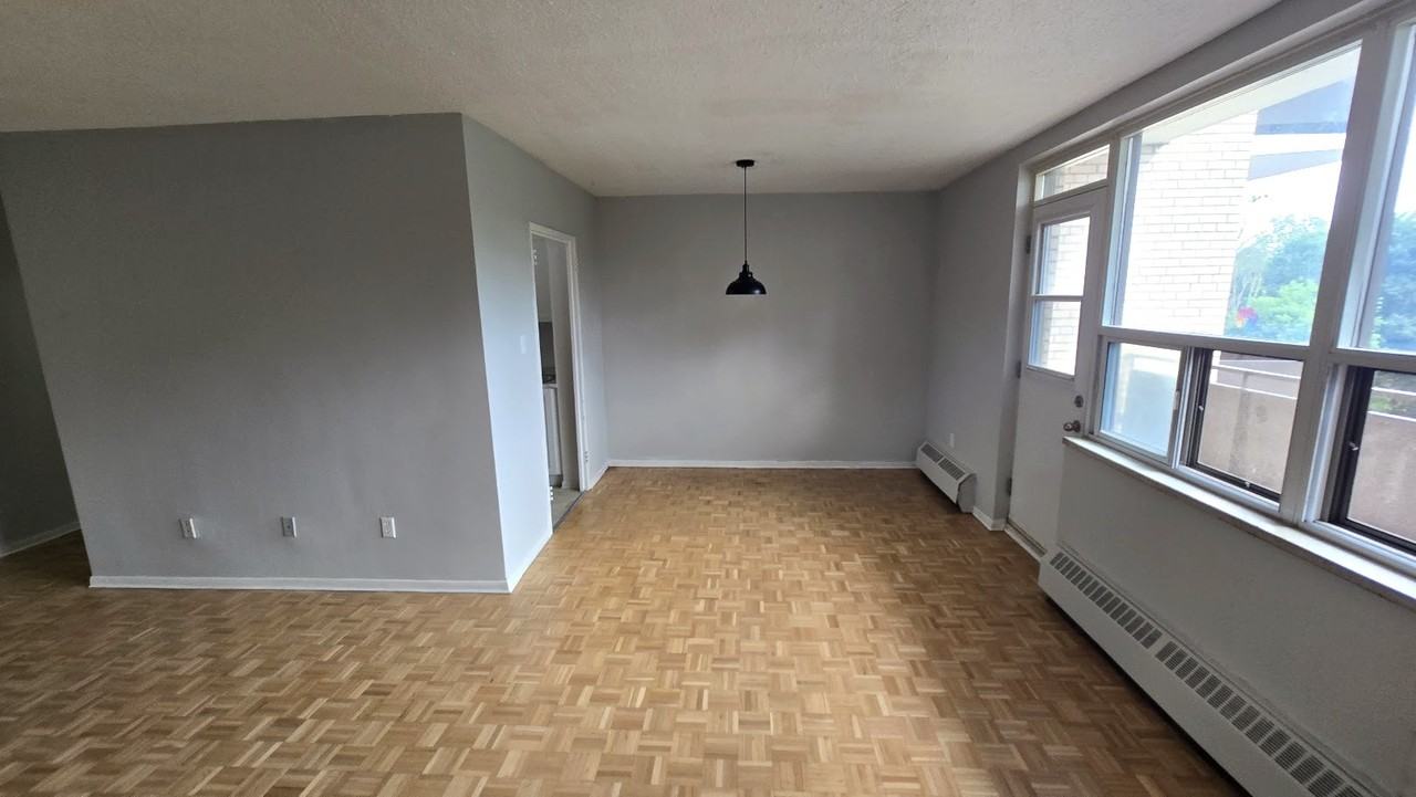 37 Peel Street #507 - Photo 4 of 17