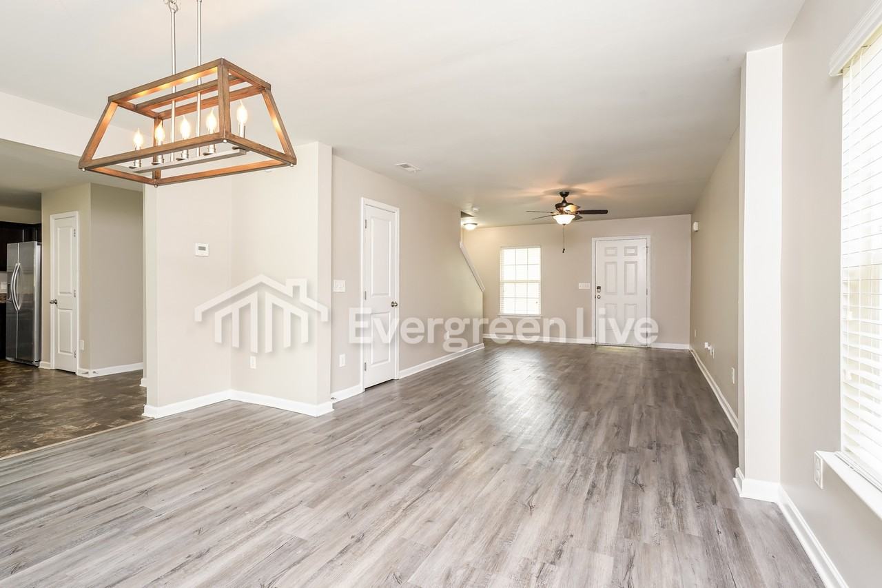 1428 Aurora Glen Dr - Photo 6 of 15