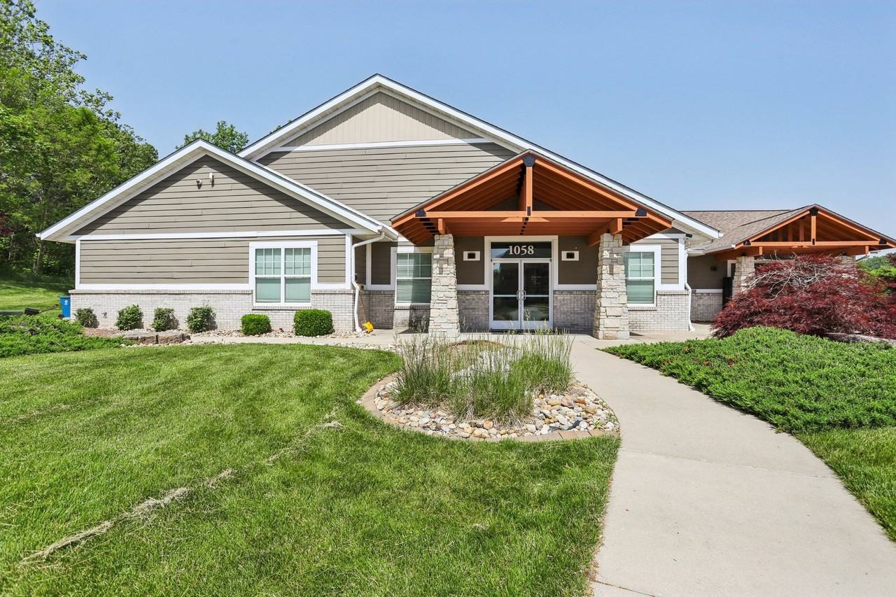 Enclave - Photo 4 of 24