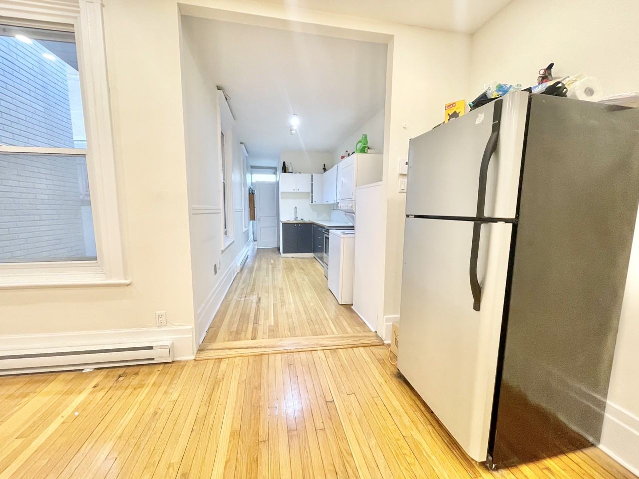 6929 Av Christophe-Colomb - Photo 2 of 12