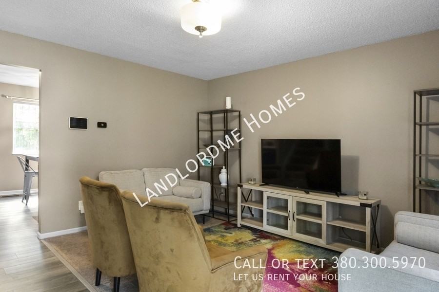 1849 Mountain Oak Rd - Photo 3 of 20