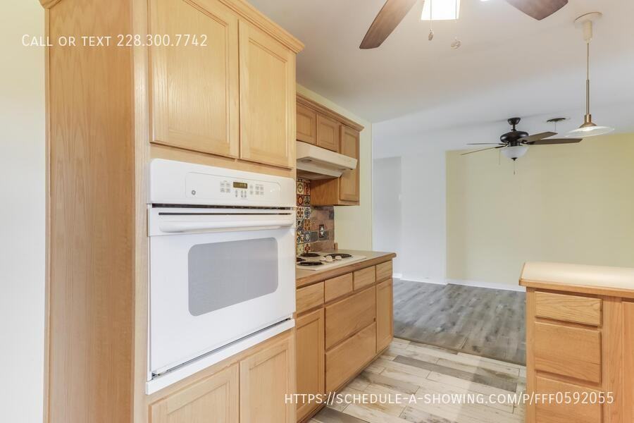 139 Beachview Ave - Photo 5 of 24