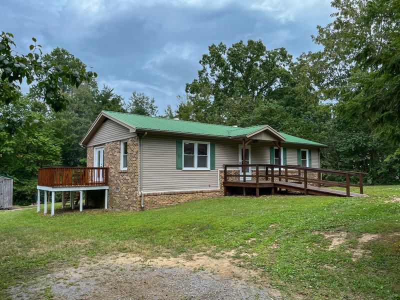 467 Shady Oaks Dr - Photo 2 of 15