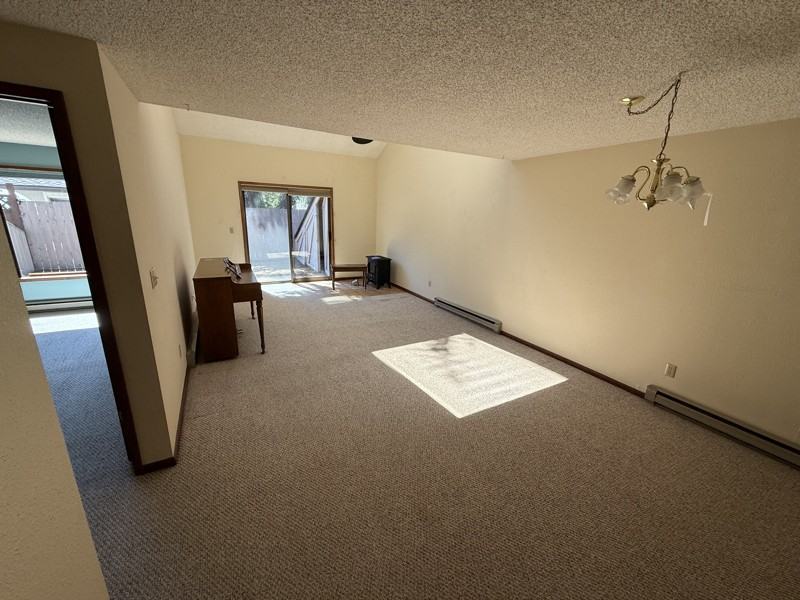 335 Spruce St - Photo 3 of 9