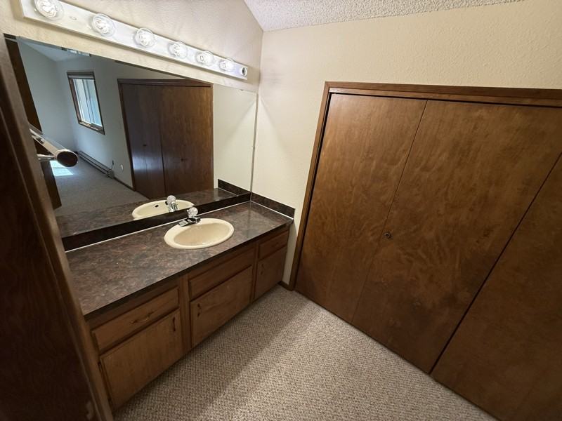 335 Spruce St - Photo 6 of 9