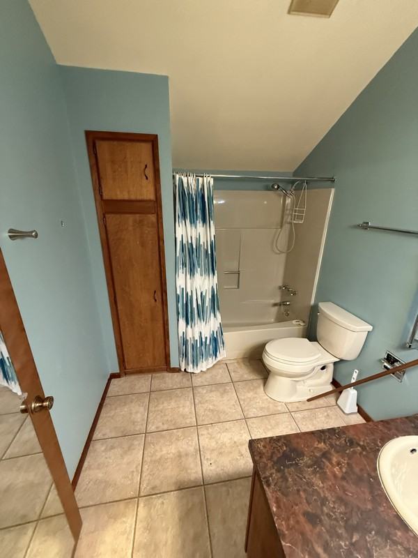 335 Spruce St - Photo 7 of 9