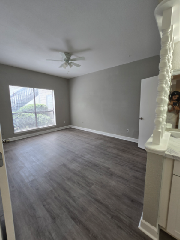 9009 Richmond Ave - Photo 5 of 18