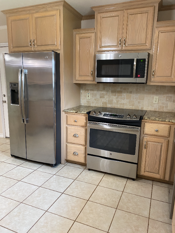 6014 Castle Oaks - Photo 4 of 20