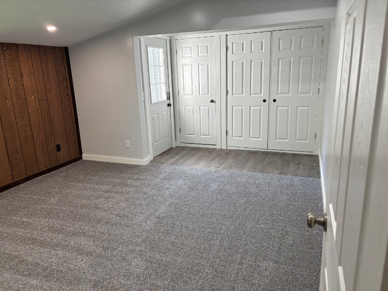 206 S Main St #2 - Photo 3 of 10