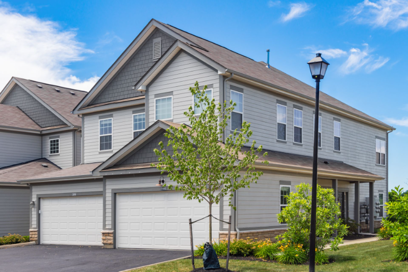 5900 Bluestone Way - Photo 3 of 50