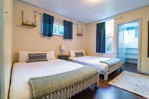 featured image of 461 W Marine Dr #461