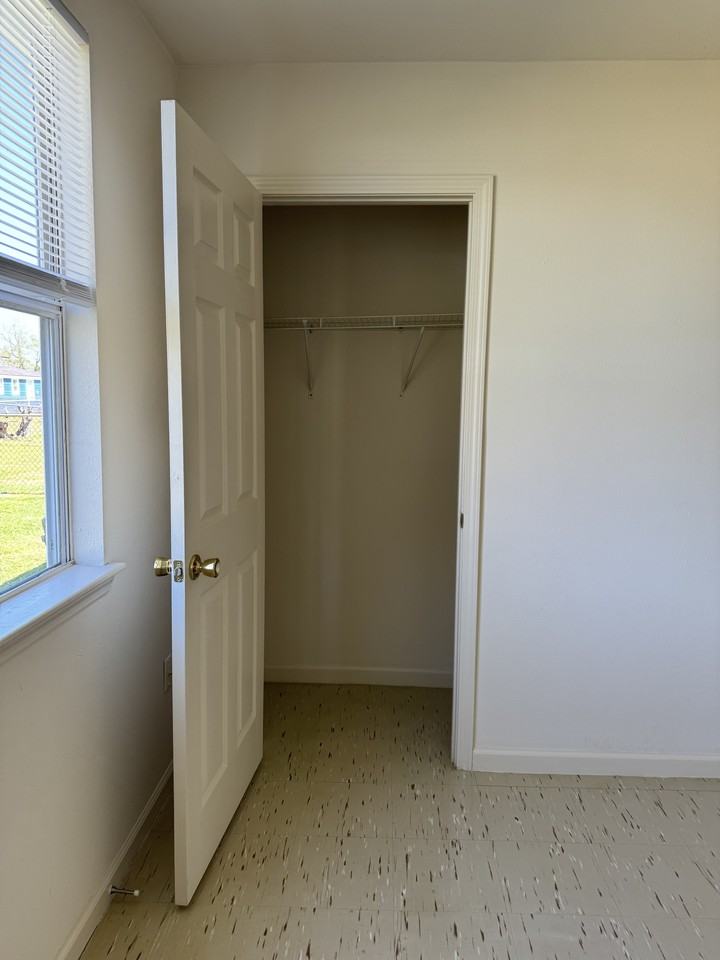 2407 Claire Ave #2407 - Photo 3 of 17