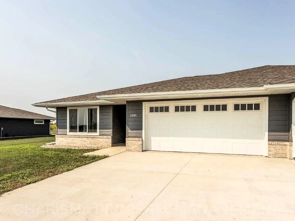 1505 Neil Ave #1505 - Photo 3 of 23