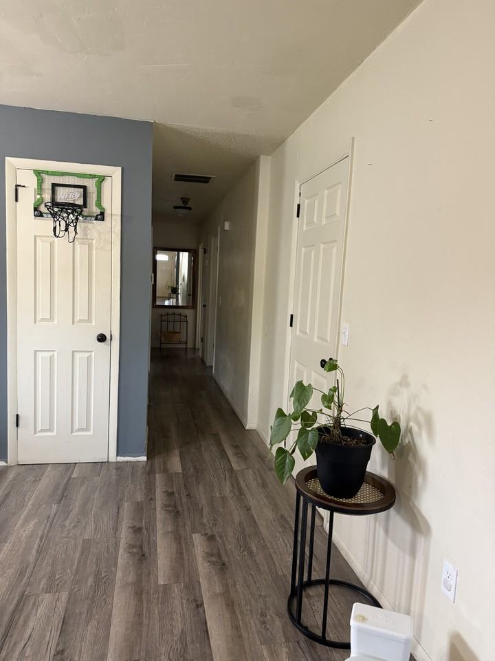 1351 Bluff St #NA - Photo 3 of 10