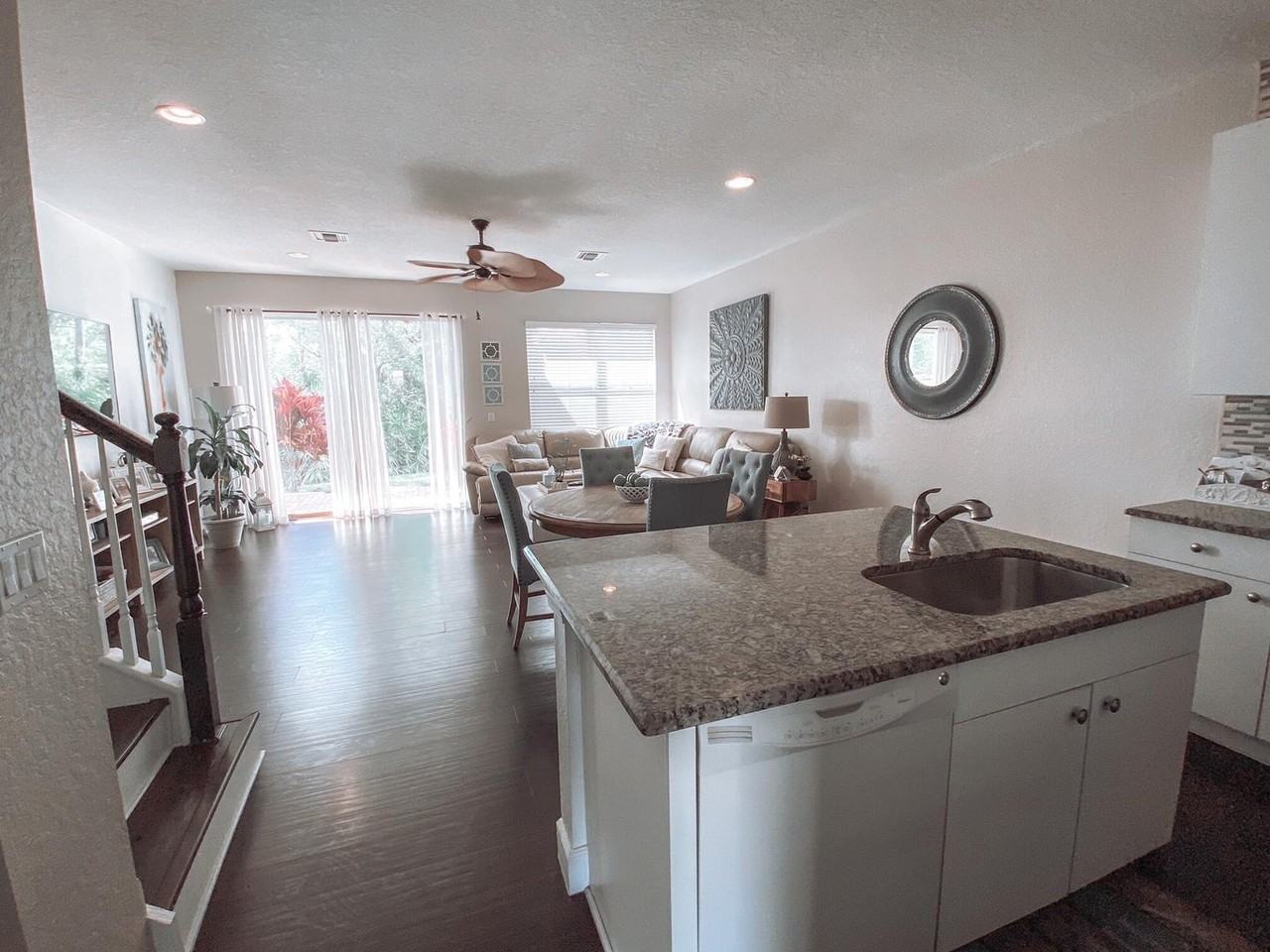 5387 Se Moseley Dr #5387 - Photo 4 of 17