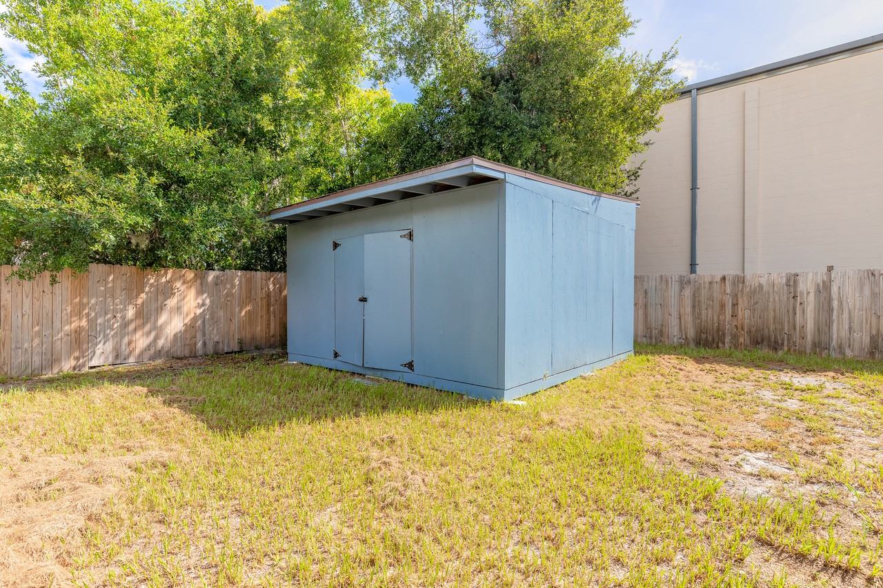 339 Maple St #NA - Photo 6 of 18