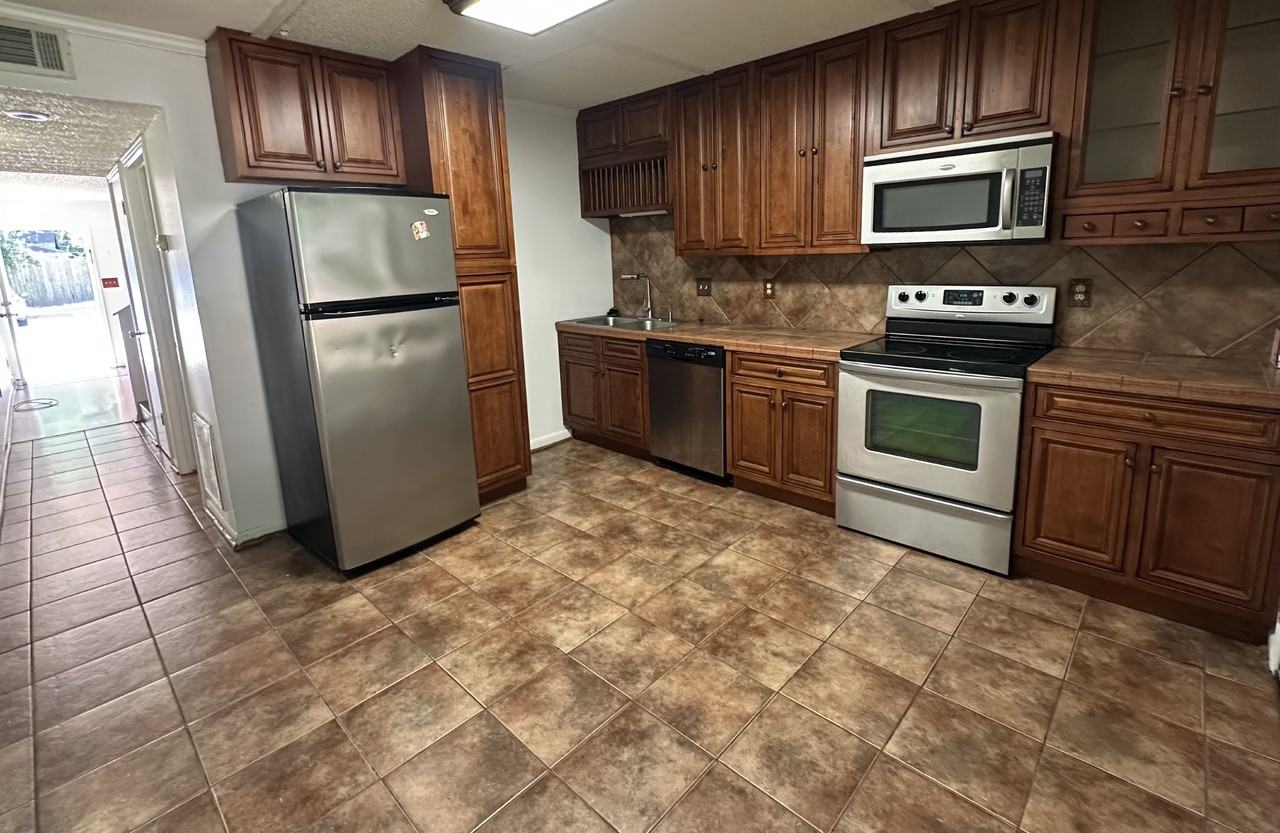 310 Ella St #109 - Photo 4 of 15