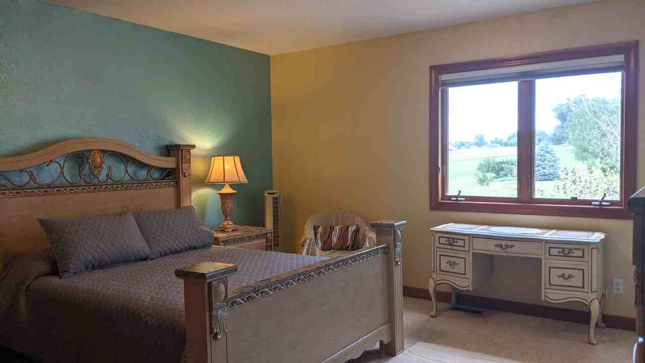 3506 Vale View Ln #NA - Photo 3 of 32