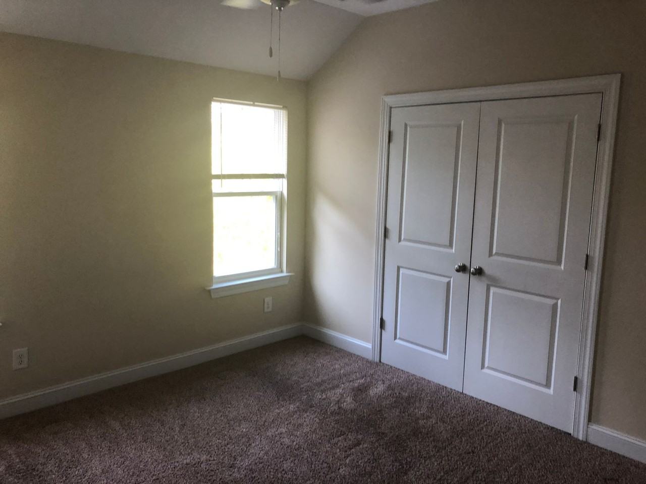 1207 Greenwood Ave - Photo 6 of 10