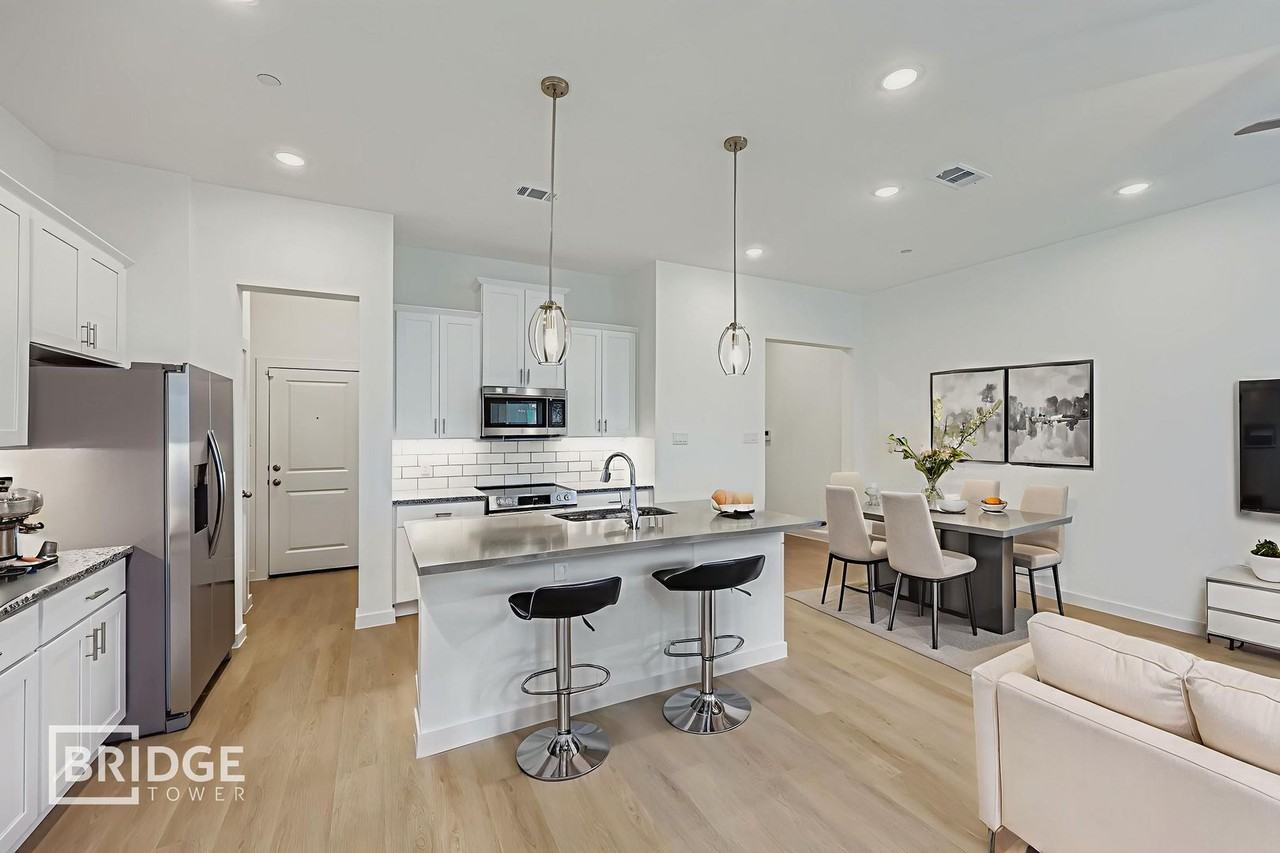 216 Marcus St - Photo 3 of 7