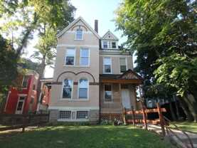 1915 Hewitt Ave - Photo 1 of 1