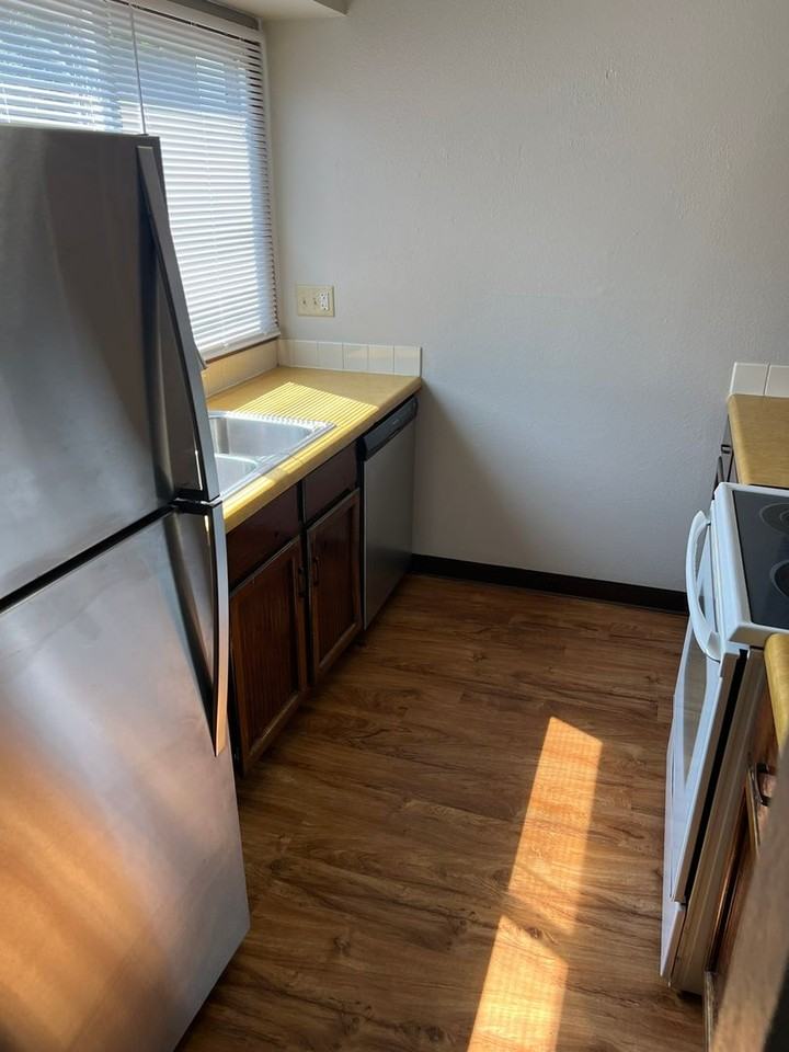 3222 Lincoln Way #7 - Photo 6 of 28