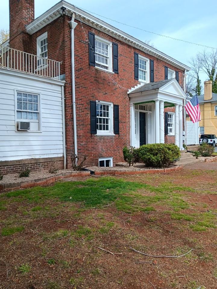 619 Cabell Ave - Photo 2 of 24