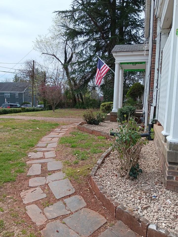 619 Cabell Ave - Photo 4 of 24