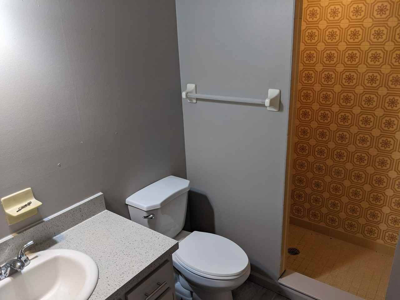 152 E Towne Pl - Photo 6 of 9