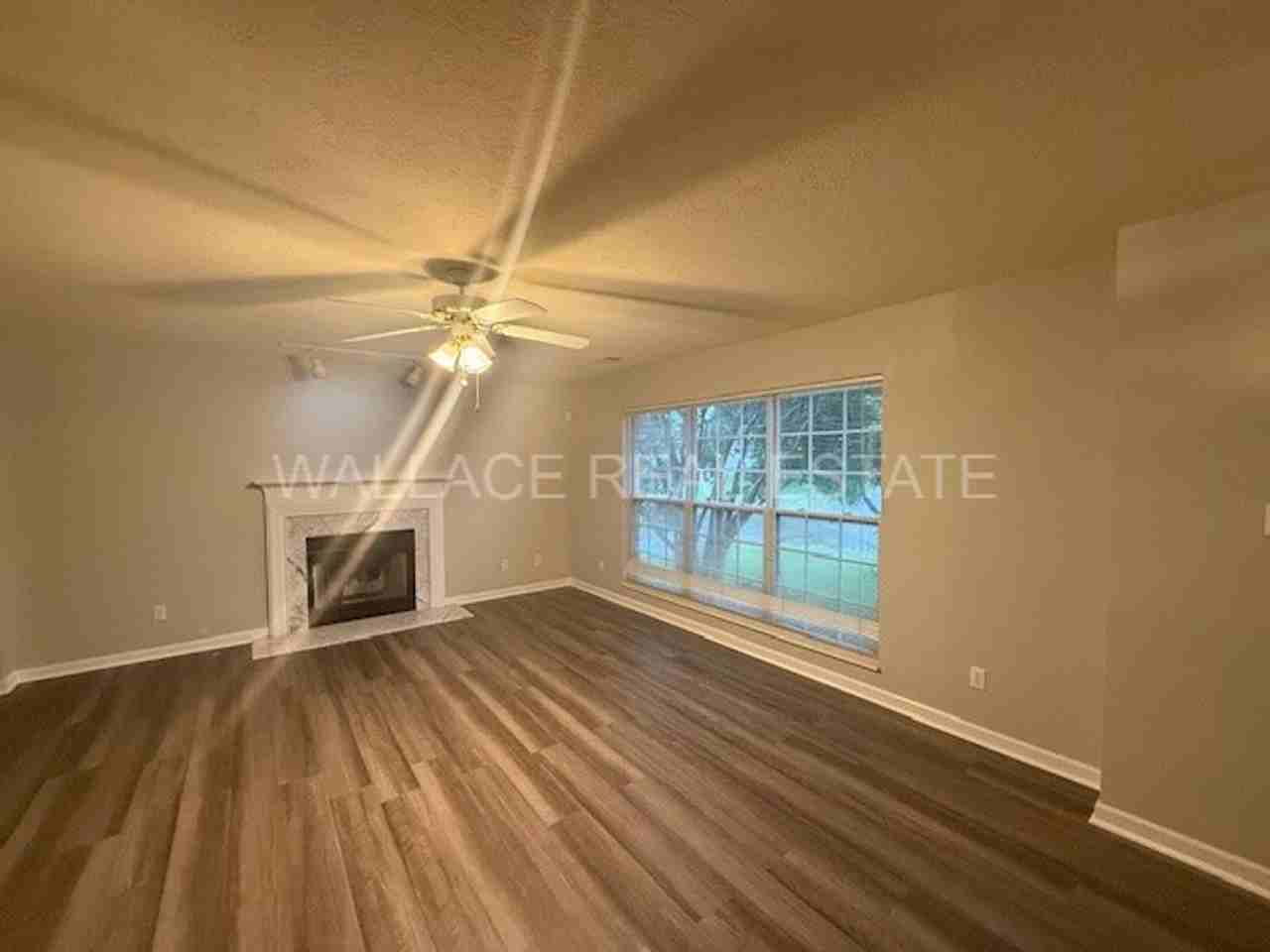 8206 Gallaher Station Dr - Photo 2 of 14