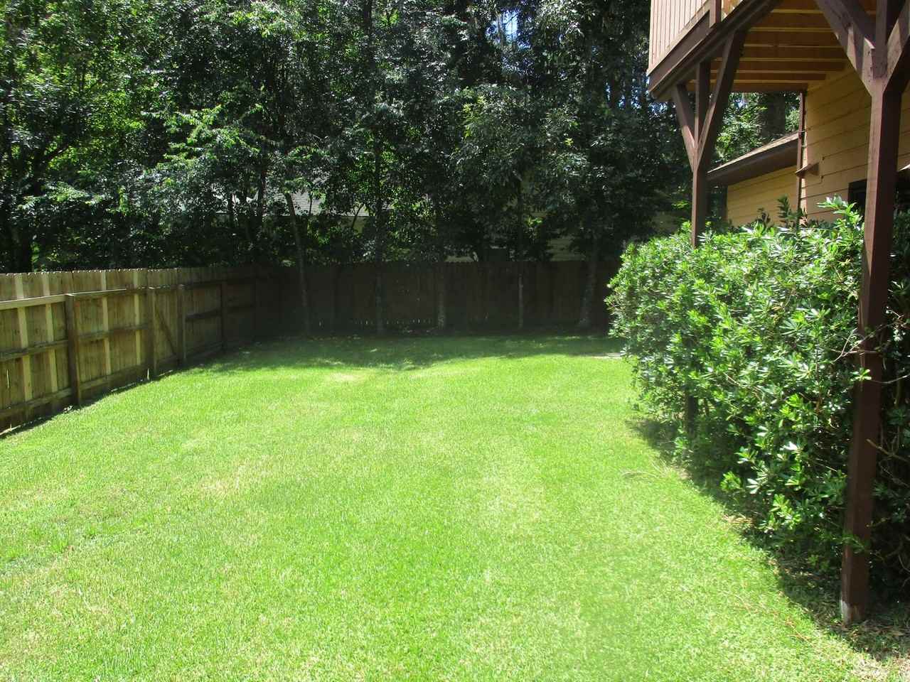 1631 Nw 94th St - Photo 3 of 24