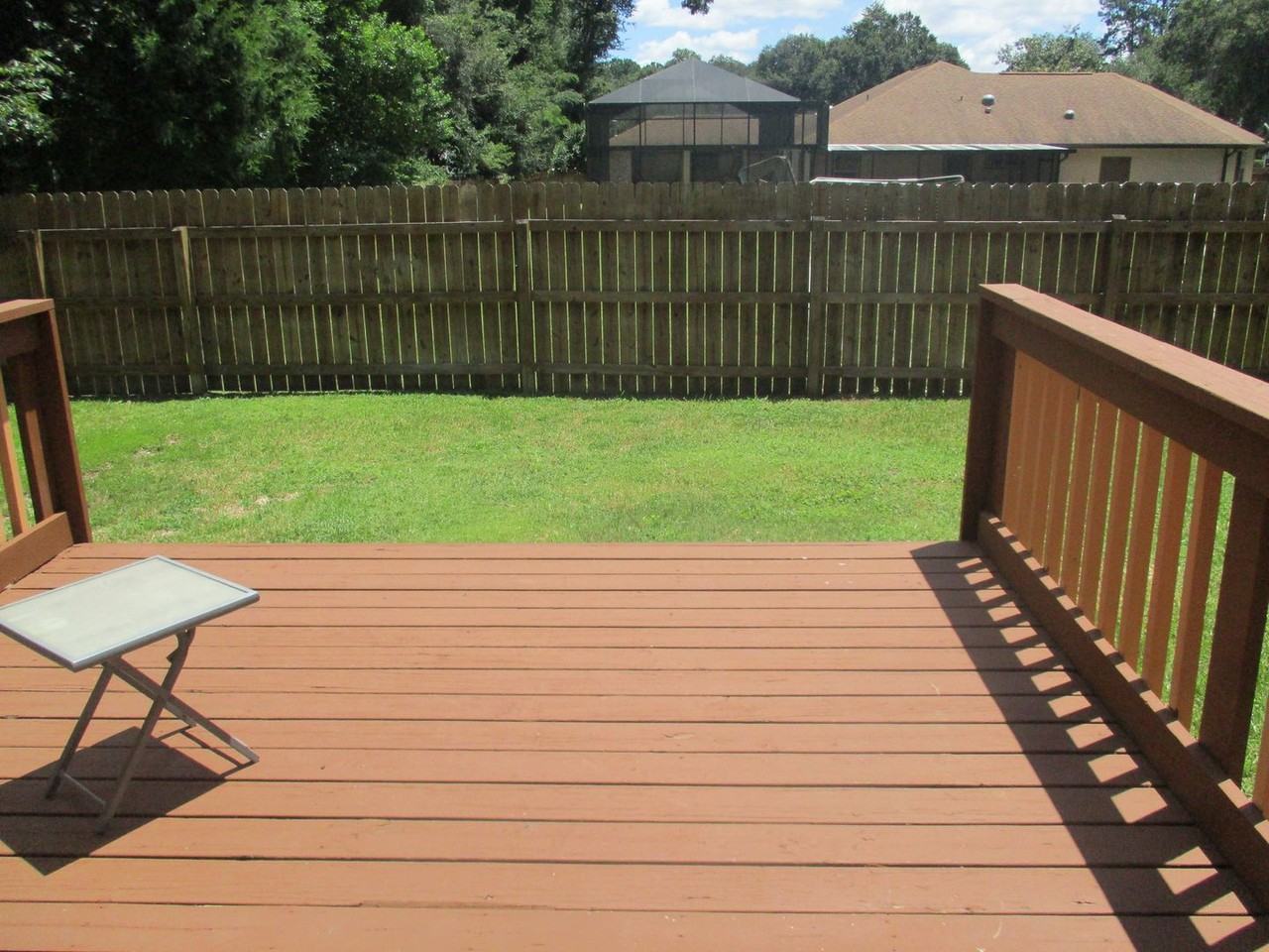 1631 Nw 94th St - Photo 4 of 24