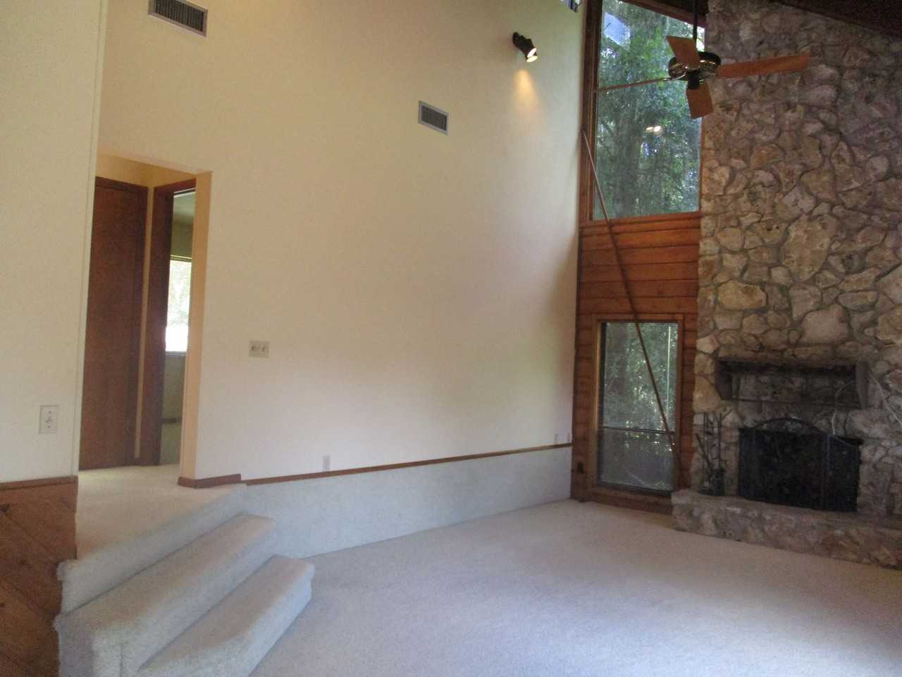 1631 Nw 94th St - Photo 6 of 23