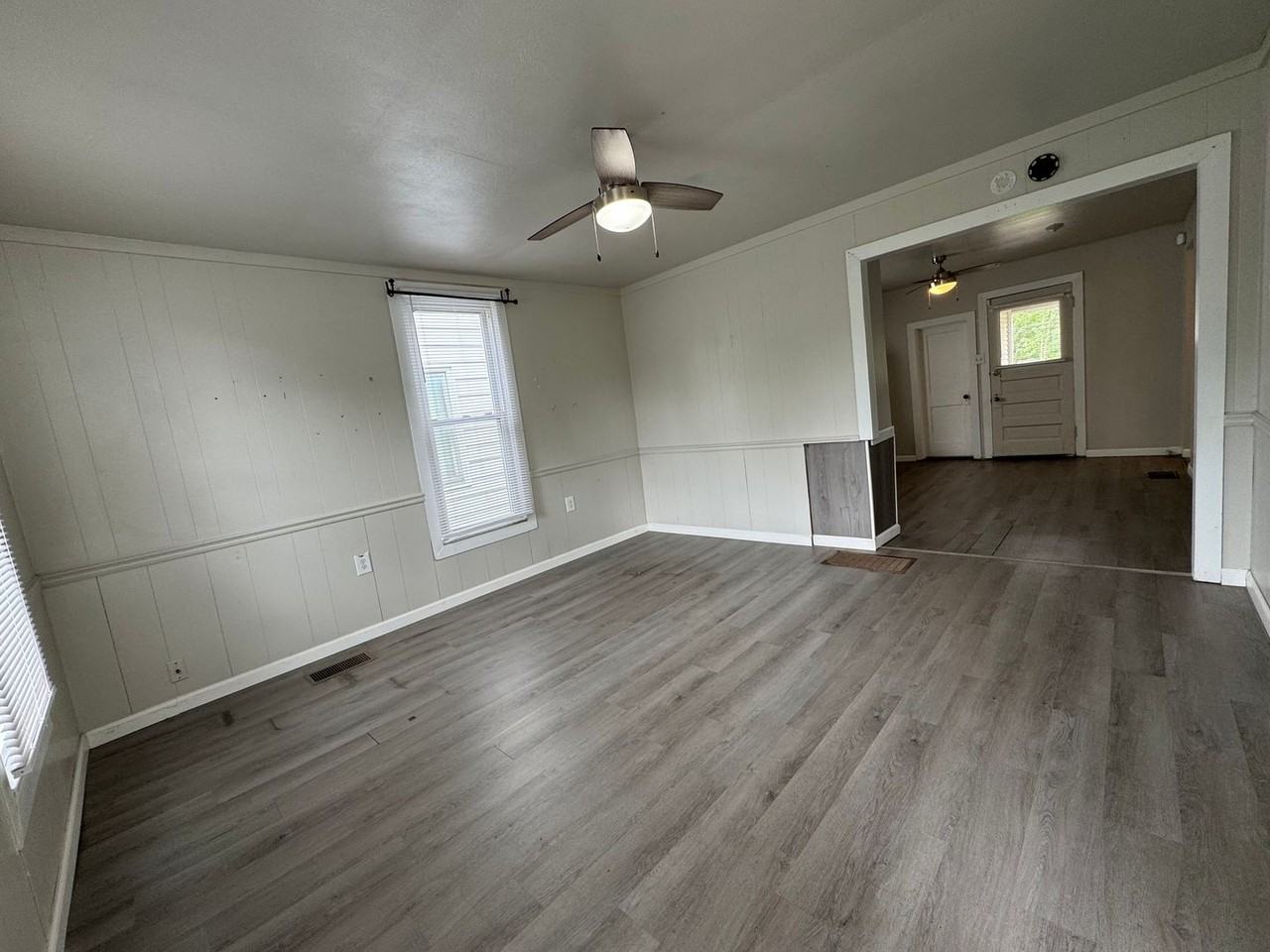 1248 N Ledlie Ave - Photo 2 of 17