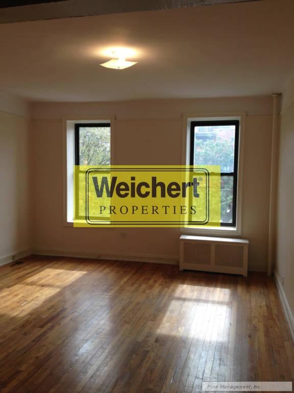 Columbus Ave & W 106th St #STU