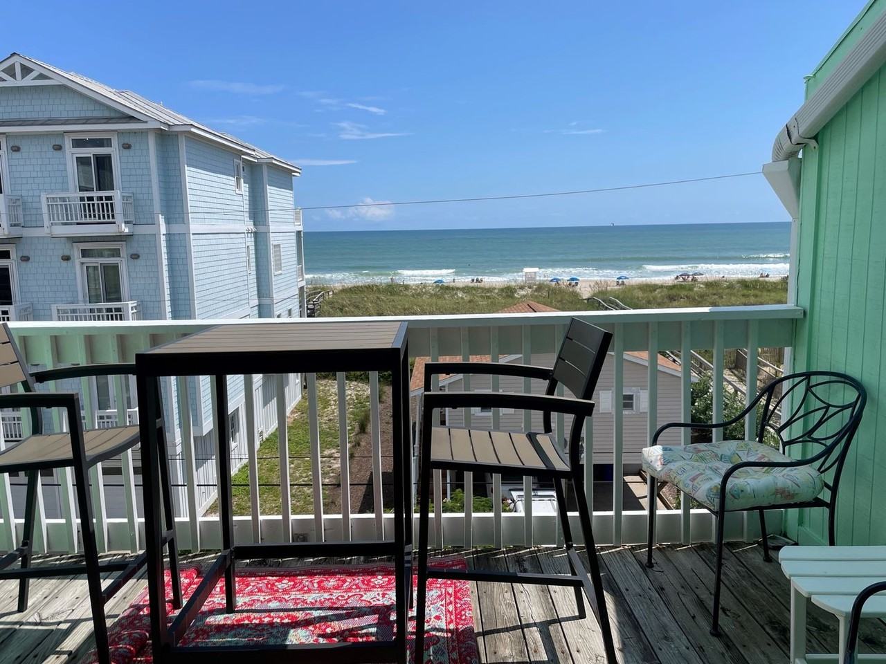 310 Carolina Beach Ave S - Photo 5 of 29